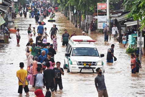 Ketika Banjir Bandang Landa Pasuruan