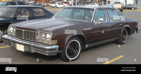 77 79 Buick Lesabre Sedan Stock Photo Alamy