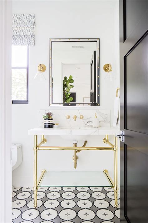 Beautiful Bathrooms With Stylish Pedestal Sinks