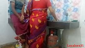 Desi Saree Bhabi Hard Fuck In Home Made Videos In His Own Husbend