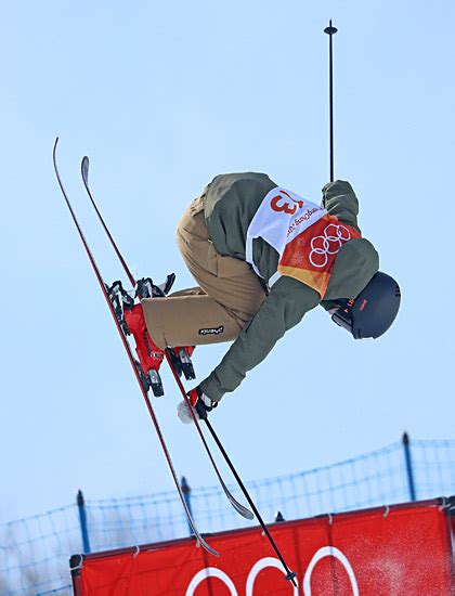 平昌五輪・フリースタイルスキー女子：女子ハーフパイプ 小野塚彩那 写真特集：時事ドットコム