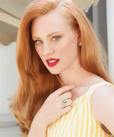 Deborah Ann Woll Hot And Sexy Bikini Pictures Woophy