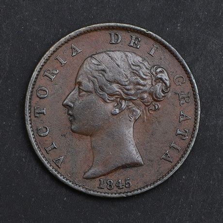 A QUEEN VICTORIA HALFPENNY 1845 Coins Medals Stamps Coins