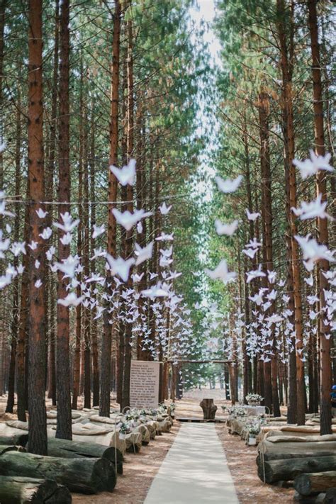 Charming Forest Wedding By Carolien Ben Mariage Dans Les Bois