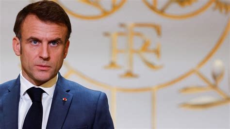 Loi Immigration Emmanuel Macron La Joue Quitte Ou Double Les Echos