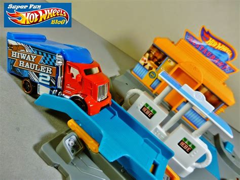 Super Fun Hot Wheels Blog Hot Wheels City Pit Stop Station