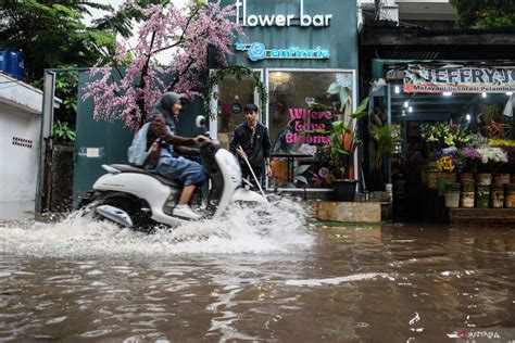 Genangan Di Beberapa Wilayah DKI Jakarta Surut ANTARA News Yogyakarta