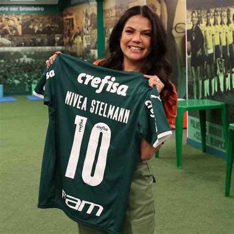 Se Palmeiras On Twitter A Atriz Nivea Stelmann Est No Allianzparque