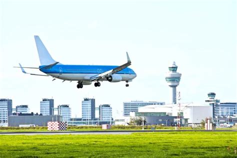 Cómo ir del aeropuerto de Ámsterdam al centro El Viajista