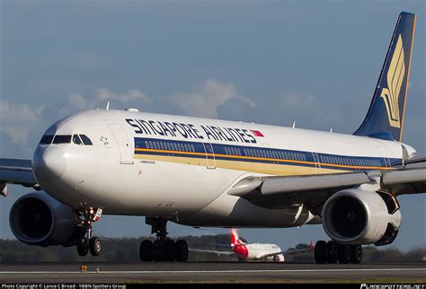 V Stj Singapore Airlines Airbus A Photo By Lance C Broad Ybbn