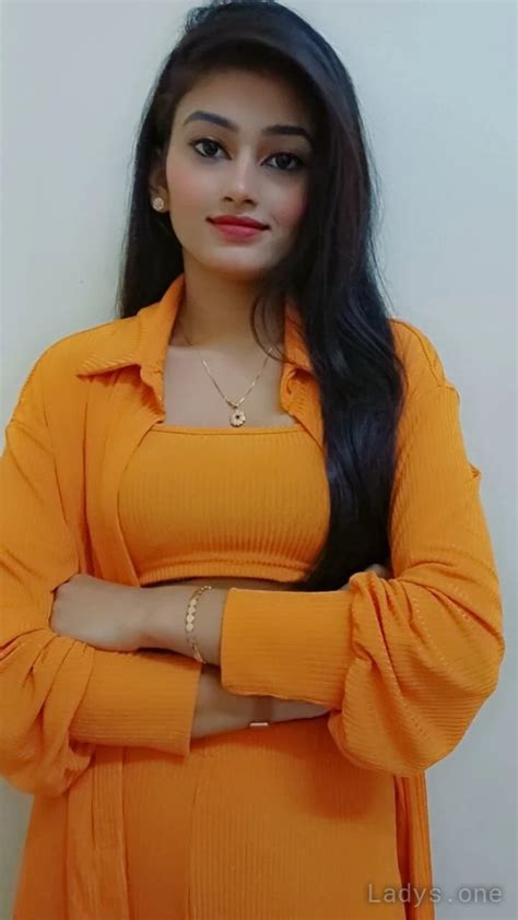 Escort Model Fozia Hot Dubai Ladys One