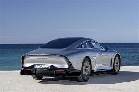 Mercedes Benz VISION EQXX fährt mehr als 1000 km mit einer