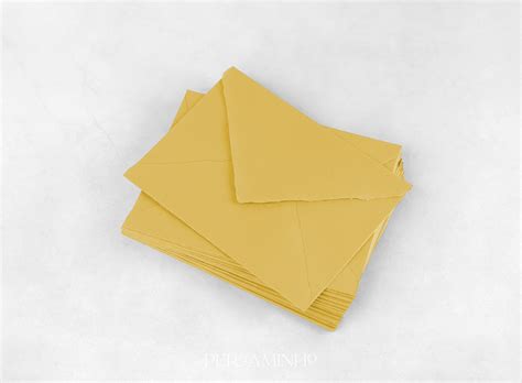 Envelope Artesanal Amarelo Pergaminho Design