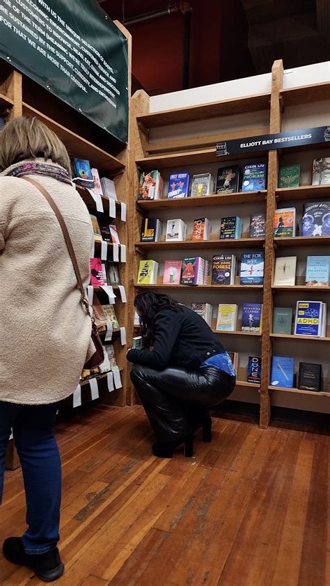 Curvy Milf In Leather Jeans At Bookstore Oc Tight Jeans Forum