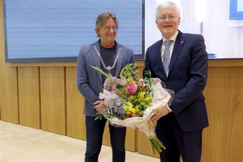 Gemeenteraad Beveelt Burgemeester Weterings Aan Voor Herbenoeming