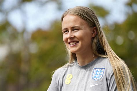 England Goalkeeper Hannah Hampton Tests Positive For Covid Before Spain