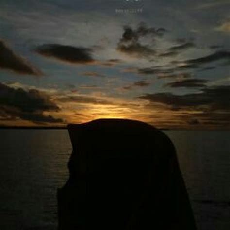AGIKgqPu-kIyB4FQG4T3CmGBe4uhHS0hhWsIT2Wx0z2Z=s900-c-k-c0x00ffffff-no-rj