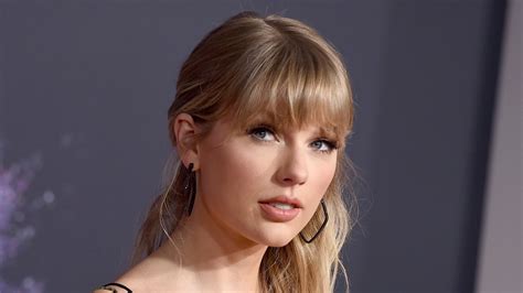 Taylor Swift Donates $1 Million to Tennessee Tornado Relief – NBC Bay Area