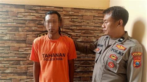 Ditinggal Jualan Di Harlah Sabilu Taubah Gus Iqdam Rumah Warga Kediri