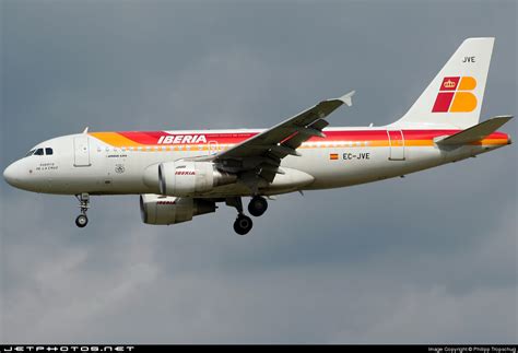 EC JVE Airbus A319 111 Iberia Philipp Tropschug JetPhotos