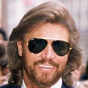 Barry Gibb - Age, Family, Bio | Famous Birthdays