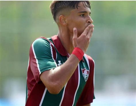 Fluminense Renova Contrato De Atacante Gabriel Lyra Do Sub At