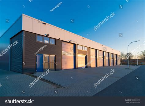 2355 Small Warehouse Exterior Images Stock Photos And Vectors