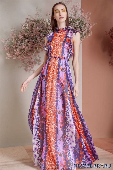 Pin by Елена on Дизайнеры. Designers | Fashion show, Lela rose, Fashion