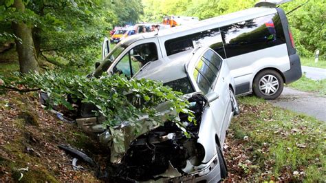 Sieben Verletzte Bei Schwerem Unfall Bei Wentorf Shz