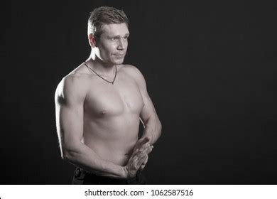 Strong Athletic Person Bodybuilder Naked Torso 스톡 사진 1062587516