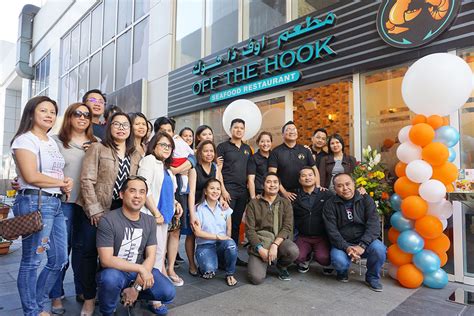 Off the Hook Seafood Restaurant opens in Dubai - The Filipino Times