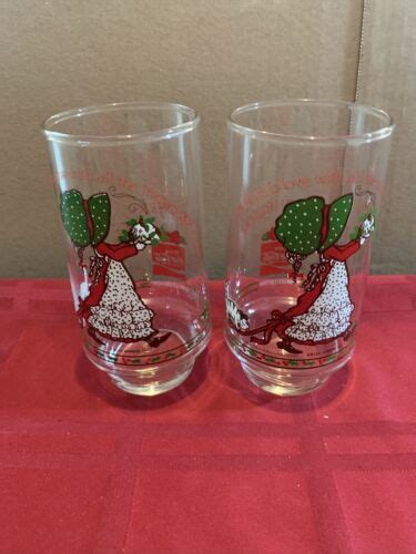 Lot Of 2 Vintage Holly Hobbie Coca Cola Christmas Glasses Limited