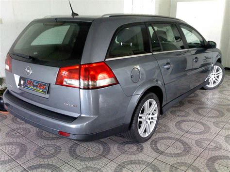 Opel Vectra C Caravan 1 9 CDTI 150 CV