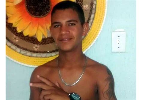 Jovem mata próprio primo a facadas em Juazeiro BA