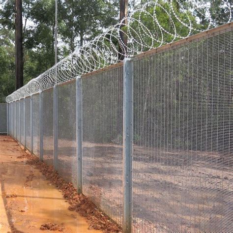 Durable Hot Galvanized Steel Security Fence For Industry Hsl B