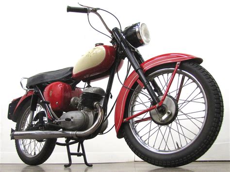 1963 BSA Bantam* D7 - National Motorcycle Museum