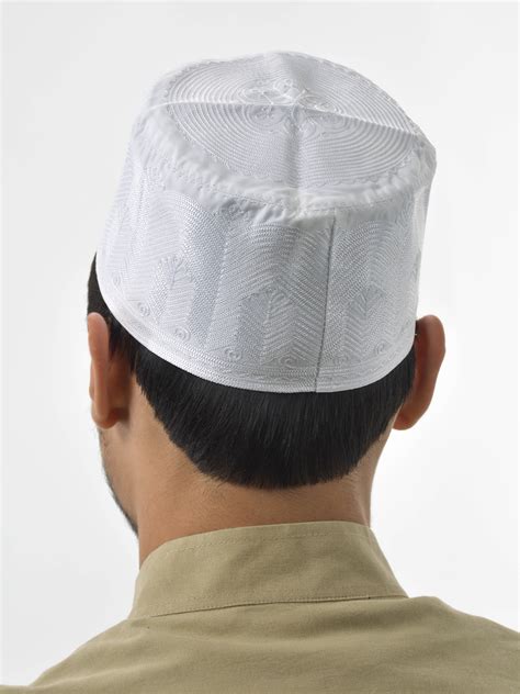 Mens White Embroidered Kufi Me Alhannah Islamic Clothing