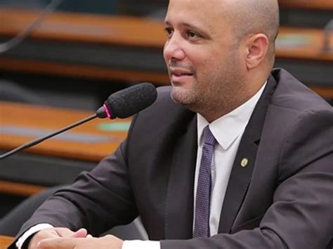 Deputado propõe anistia para manifestantes que participaram de atos