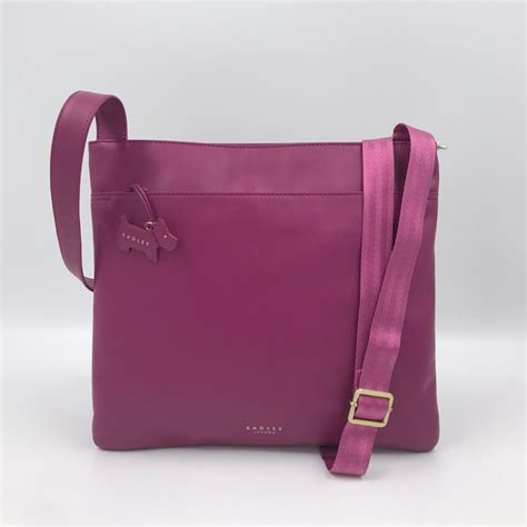 Azuramart Radley Pocket Bag 16107 Pink Medium