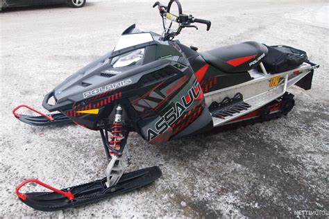 Polaris SwitchBack 800 ASSAULT 144 800 cm³ 2014 Kuusamo