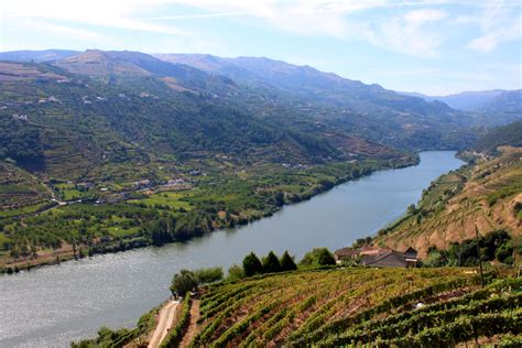 File Alto Douro Vinhateiro Mes O Frio Wikimedia Commons