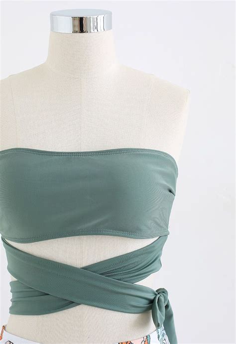 Ensemble de bikini à fleurs et nœud sur le côté Retro Indie and Unique Fashion