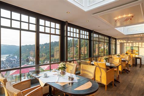 Hotel Schloss Rheinfels Restaurant Auf Scharffeneck In Sankt Goar