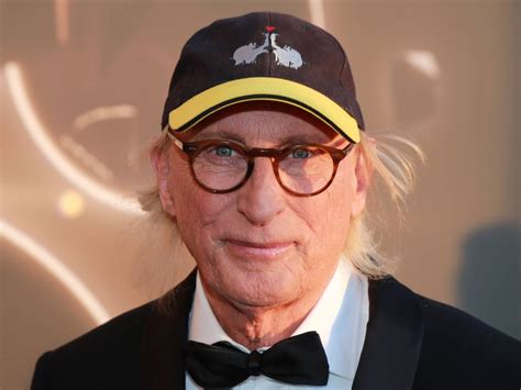 "Friesenjung": Otto Waalkes, Ski Aggu und Joost erobern die Charts