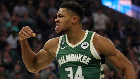 Giannis Antetokounmpo eyes elite company with another big season | NBA.com