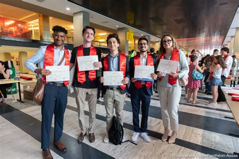 Cérémonie des licences 2023 Université Paris Panthéon Assas