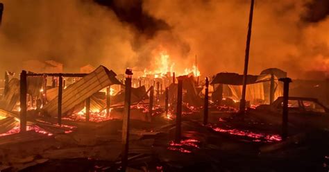 43 Rumah Hangus 200 Penduduk Tinggal Sehelai Sepinggang Berita Harian