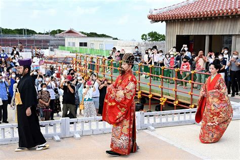 首里城火災1年 再建へ思いは“密”に 写真特集15 毎日新聞