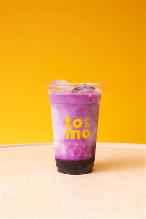 Ube Latte - TOMO Coffee とも