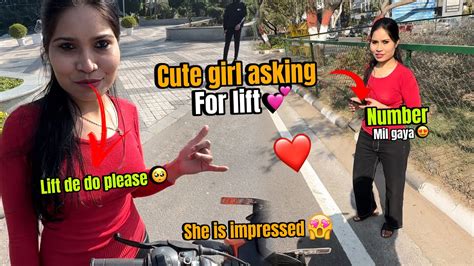 Cute Stranger Girl 🥰 Asking For Lift💕 On My Blaze😍 Number De Gai Ladki